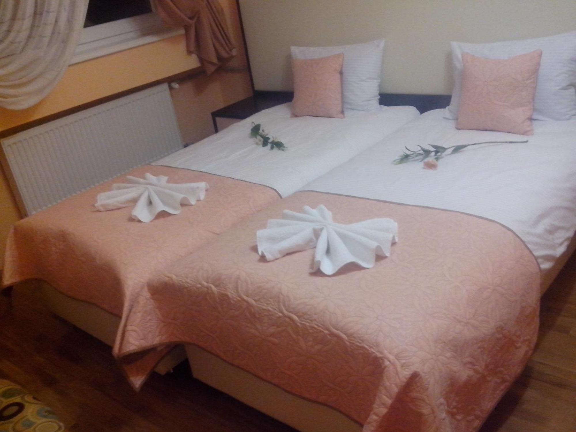 Pysanka Hotel Kołomyja Pokój zdjęcie