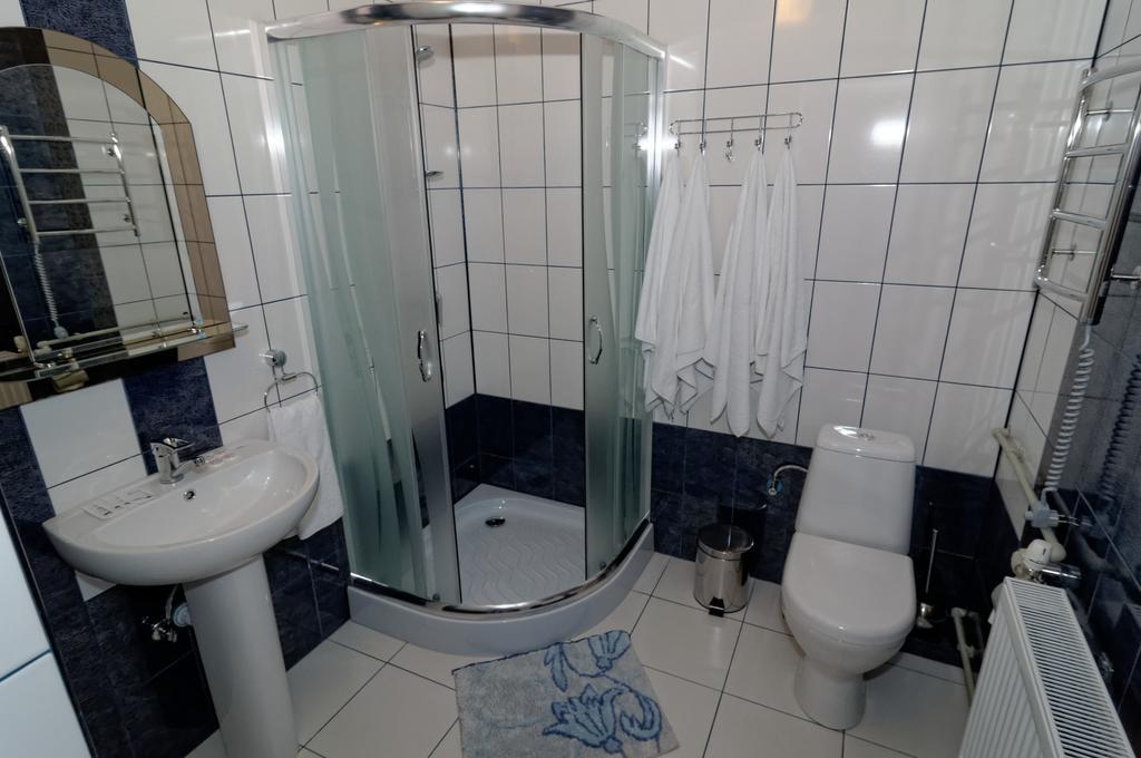 Pysanka Hotel Kołomyja Pokój zdjęcie