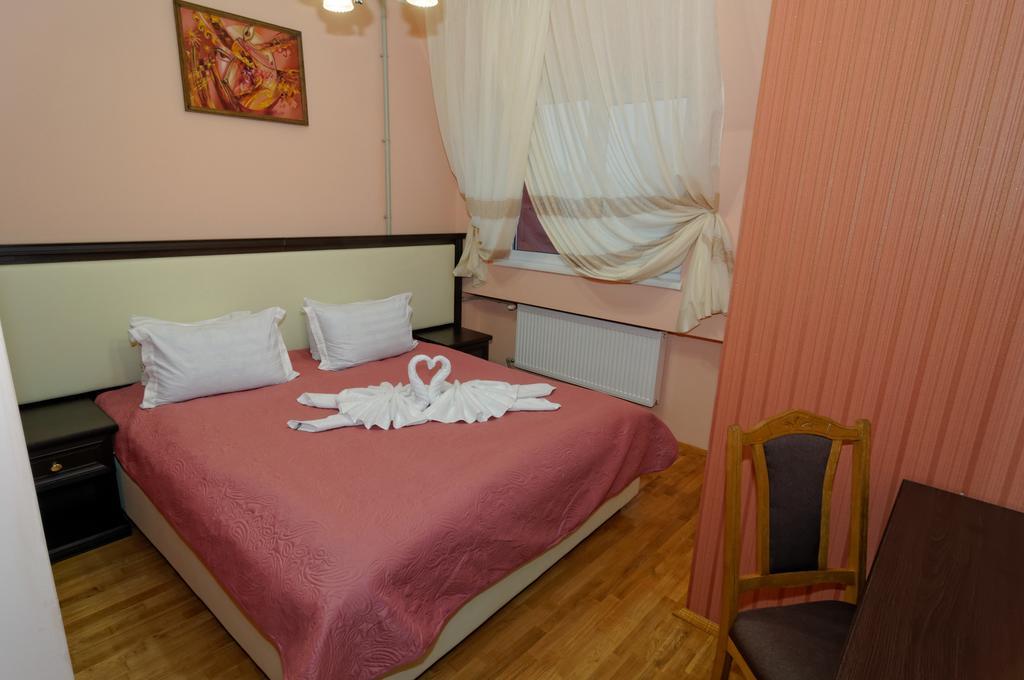 Pysanka Hotel Kołomyja Pokój zdjęcie