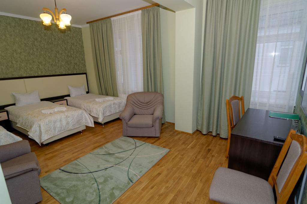 Pysanka Hotel Kołomyja Pokój zdjęcie