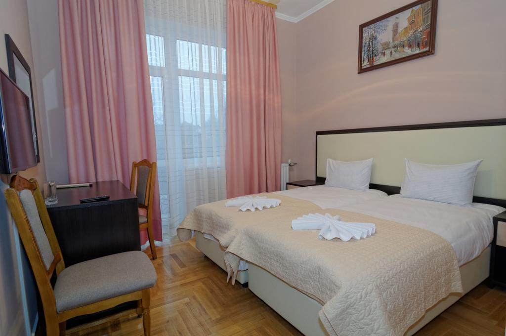 Pysanka Hotel Kołomyja Pokój zdjęcie