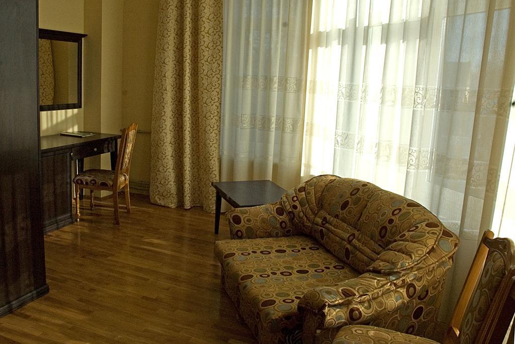 Pysanka Hotel Kołomyja Pokój zdjęcie