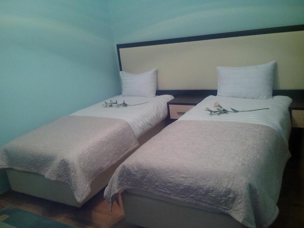 Pysanka Hotel Kołomyja Pokój zdjęcie